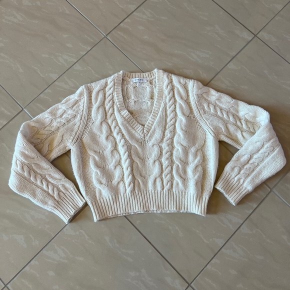 2863 Frame Off White Merino Wool cable knit cropped V-neck sweater sz Large - Picture 1 of 7